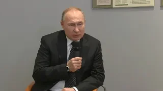 Путин пообещал заткнуть «поганый рот» тем, кто искажает историю войны