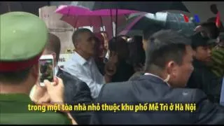 TT Obama tham gia ghi hình phim ký sự du lịch tại Hà Nội