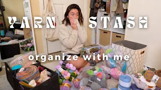 organizing my yarn stash, finished crochet sweater, knit with me | productive vlog 🧶