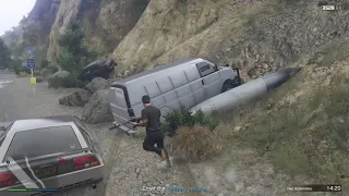 GTA 5 Griefer Tries To Destroy Cargo But Fails Miserably