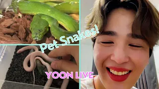 Actor Yoon has pet SNAKES at home! Fish aquarium is a cliche....Here you have "Snake Aquarium"!