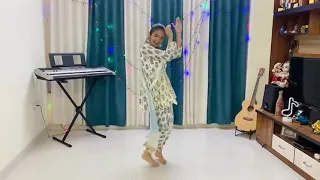 Ek Do Teen Song Dance By Anushka Sen