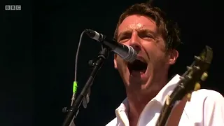 Miles Kane: "Hot Stuff" (Donna Summer cover, TRNSMT 2018)