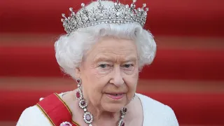 Queen Elizabeth Lives An Insanely Lavish Life