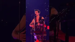 Harry Styles- Fine Line at the Final Show. SUPER clear. HSLOT Long Island 11/28/21.