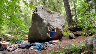 Entropy Right V7 // Treasury Bouldering