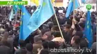 Драка под стенами крымского парламента, милиция становится живым барьером! - Абзац - 26.02.2014