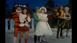 Lawrence Welk Show - A Trip Around the World from 1971 - Sandi Griffith Hosts