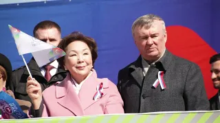Народные депутаты республики поздравили жителей Якутии с 1 мая