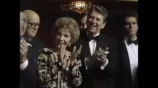 LUCILLE BALL INTRODUCES HONOREE SAMMY DAVIS, JR. AT 1987 KENNEDY CENTER HONORS AWARDS CEREMONY