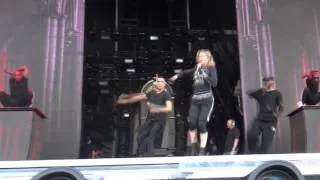 Girl Gone Wild - Rehearsal Soundcheck - MDNA Tour