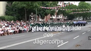 Schützenfest auf der Neusser-Furth Mai 2024. Die große Königsparade des Jägercorps