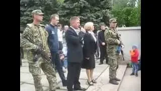 Митинг у памятника неизвестному солдату.Славянск,9 мая 2014 год