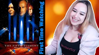 The Fifth Element is BEAUTIFUL AND CHAOTIC | First Time Watching | Movie React & Review