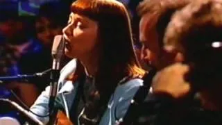 Suzanne Vega - Tired Of Sleeping