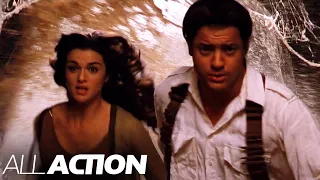Finding The Bracelet of Anubis | The Mummy Returns | All Action