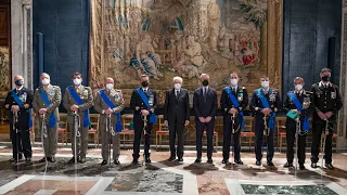 Mattarella consegna le insegne dell’Ordine Militare d’Italia
