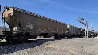 NS4079 pulling out of the siding at Rockwood, TN