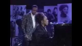 Roberta Flack & Peabo Bryson The Closer I Get To You