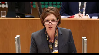 NRW: Schulministerin Yvonne Gebauer erntet massive Kritik für Vorschlag zu Lehramtsstudium
