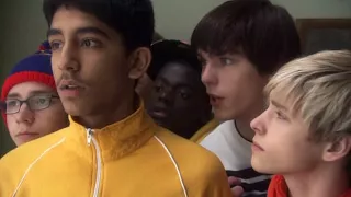 Skins 01X06 "Maxxie e Anwar" (Dublado HD)