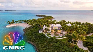 FAITH HILL & TIM MCGRAW’S $35M PRIVATE ISLAND | Secret Lives Of The Super Rich