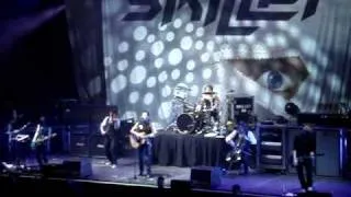 SKILLET - BELIEVE / MONSTER LIVE