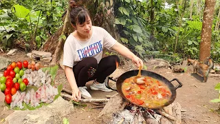 Survival Cooking In Forest: Cooking Squid, Octopus With Tomato #53
