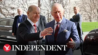German chancellor Olaf Scholz welcomes King Charles outside Berlin's chancellery