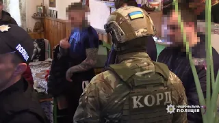 Поліцейські викрили «смотрящого» за колонією, який вимагав гроші для наповнення «общака»