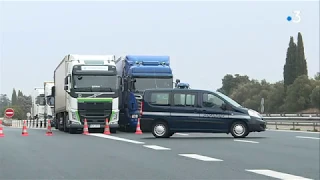 Gard : A9 bloquée par les camions au niveau de Remoulins