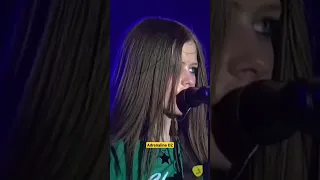 Tomorrow - Avril Lavigne (live 2003)