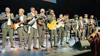 Olivier Tshimanga frappe fort à Paris avec 50 nuance d la Rumba a Paris que de la guitare Congolaise