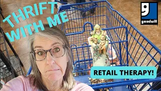 I'm a Nervous Wreck So I Went Shopping - Thrift With Me at a Las Vegas Goodwill