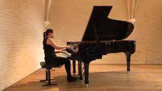 W.A.Mozart: Klaviersonate C-Dur KV.330 - Katharina Groß