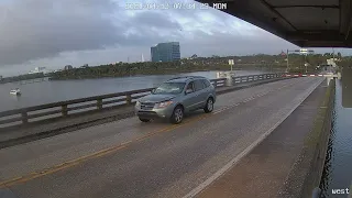 Daytona Beach driver plows through traffic barrier, jumps drawbridge