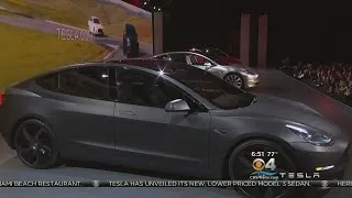 Tesla Unveils New Model 3