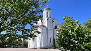 Митрополит Игнатий совершил Божественную литургию в храме великомученика Георгия Победоносца