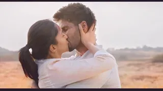 Kiara Ali advani and shahid kapoor romantic kiss 💋 😘