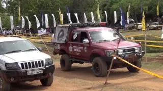 hilux Vs jeep grand cherokee