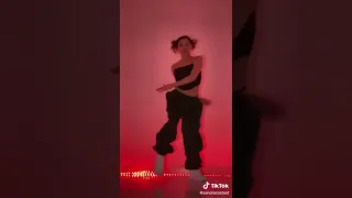 SANDRA COSTA DANÇANDO: RIHANNA x REMA x BADBUNNY x UMBRELLA KEVIN D MASHUP 👻🕷