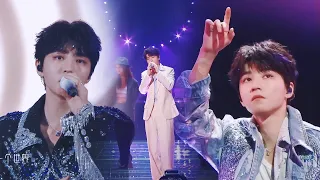 【TFBOYS Vương Tuấn Khải】Stage bài hát 《Em sẽ tìm thấy anh》《Let Me Love》《Lực hút trái tim》Karry Wang