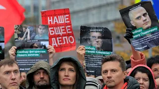 Митинг 29 сентября - люди, плакаты и встреча с Удальцовым