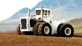 World's Largest Farm Tractor - Big Bud 747