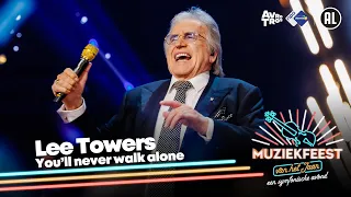 Lee Towers - You'll never walk alone • Muziekfeest van het Jaar 2022 // Sterren NL