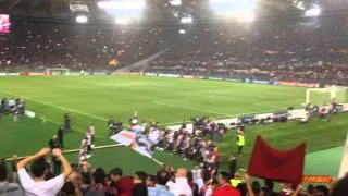 Forza Roma Forza Lupi cantata da 70.000 persone da brividi - AS Roma vs Bayern Monaco