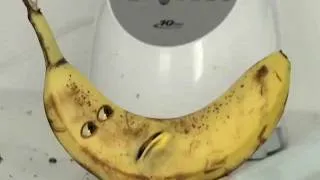Annoying Orange Death-Hands Attack-Banana