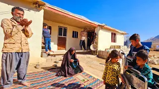 Veterinarian's visit to the nomadic area🧑‍⚕️🐑🐐.  Lambs and goats of Jan Bibi farm are vaccinated💉💼