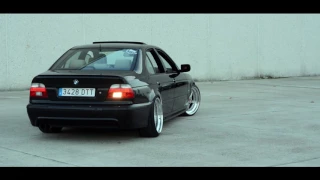 Oscar's BMW 540i E39 stance