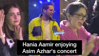 Hania Aamir enjoying Asim Azhar's concert in Karachi!